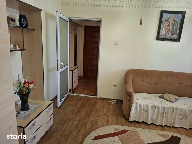 Apartament cu 2 camere semidecomandat în Malu Roșu