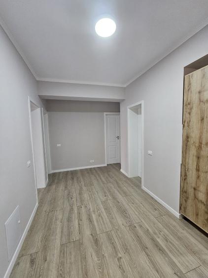 Apartament cu 3 camere decomandat în Universitate