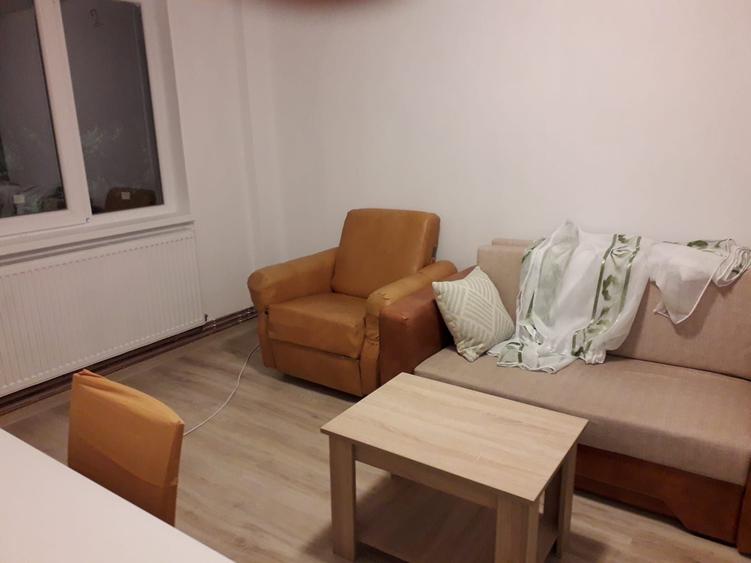 Apartament cu 2 camere semidecomandat în Exterior Vest