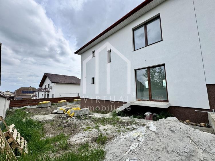 Duplex cu 4 camere cu Canalizare în Șura Mică
