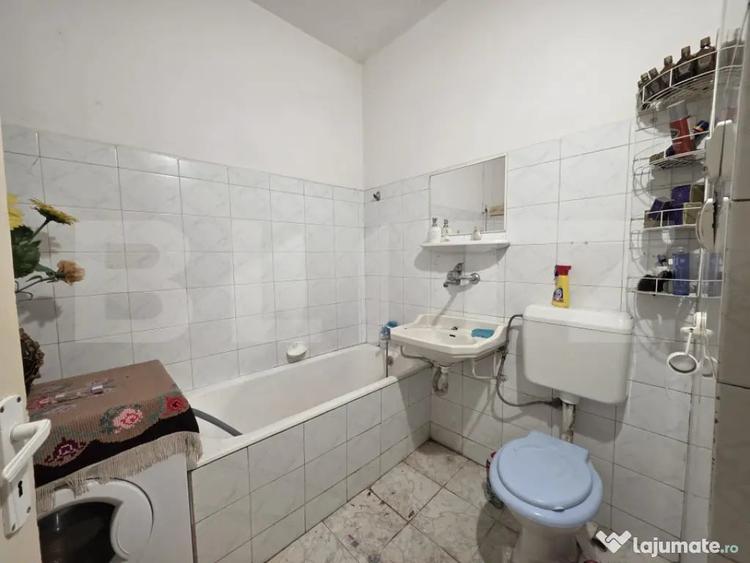 Casă cu 4 camere cu Teren 500 Mp în Titulescu