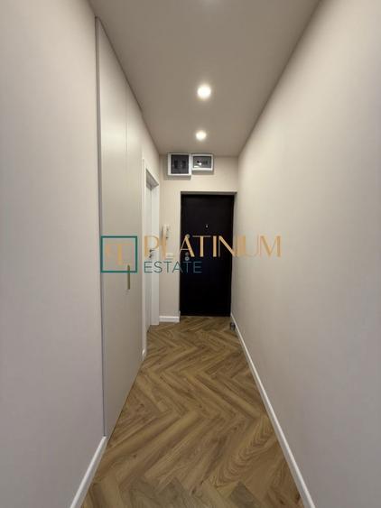Apartament cu 3 camere semidecomandat, mobilat în Ultracentral