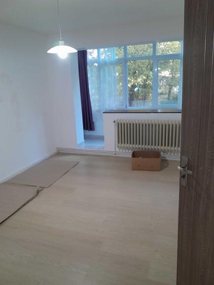 Apartament cu 2 camere semidecomandat în Tătărași