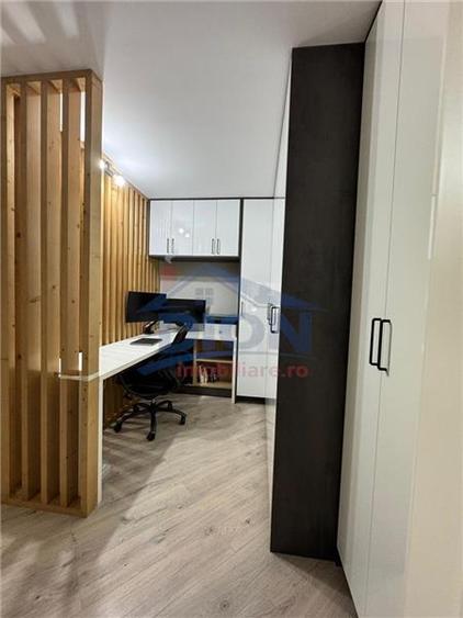 Apartament cu 3 camere decomandat, mobilat în Decebal