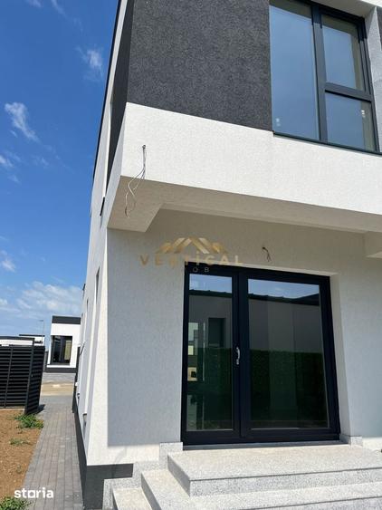Casă cu 4 camere cu Teren 321 Mp în Snagov