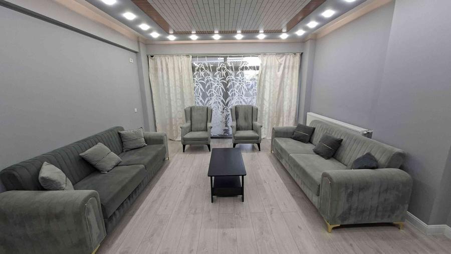 Apartament cu 3 camere în Dobroești