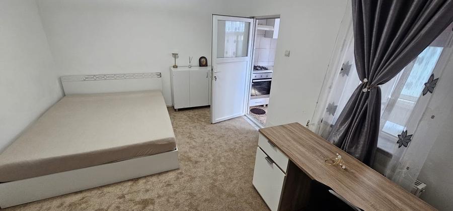 Apartament cu 2 camere semidecomandat în Rahova