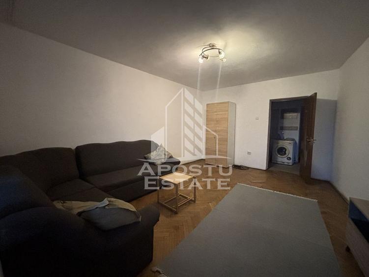Apartament cu 3 camere decomandat în Șagului