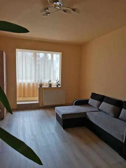 Apartament cu 2 camere decomandat în Pandurilor