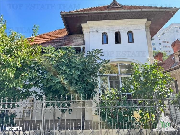 Casă cu 4 camere cu Teren 340 Mp în Dorobanți