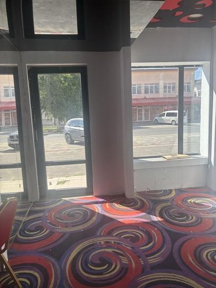 Spațiu comercial, de 90 mp, în Central