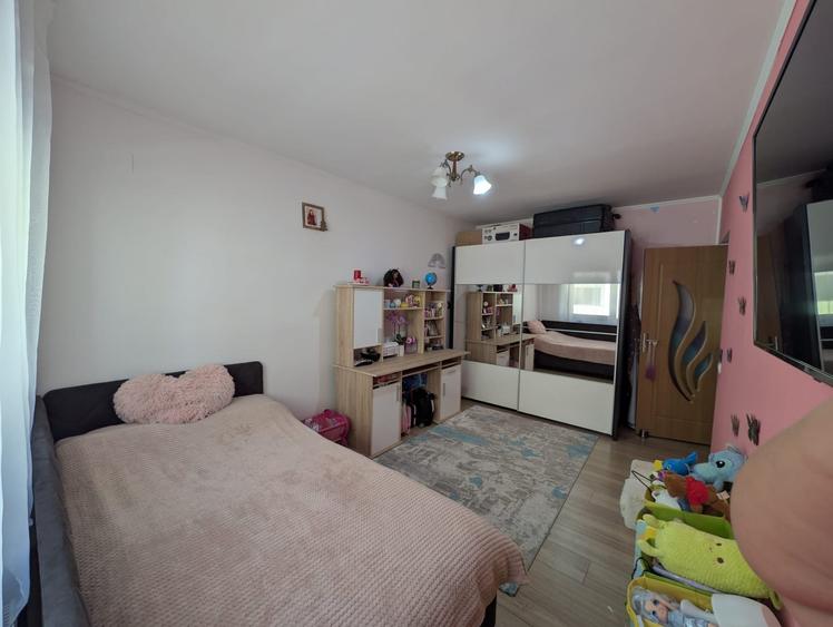 Apartament 3 camere, etaj 1, 58 mp + balcon 9 mp | Str. Eroilor - 6