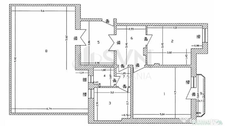Apartament cu 3 camere semidecomandat în 1 Mai