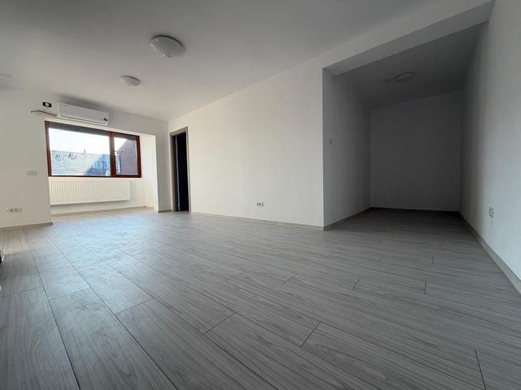 Spațiu comercial, de 60 mp, în Mihai Bravu