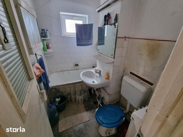 Apartament cu 3 camere în Km 4