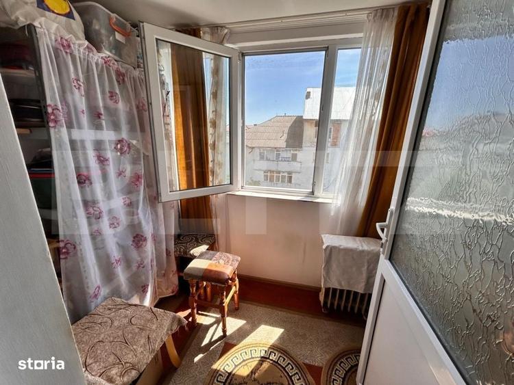Apartament cu 3 camere decomandat în Tomești