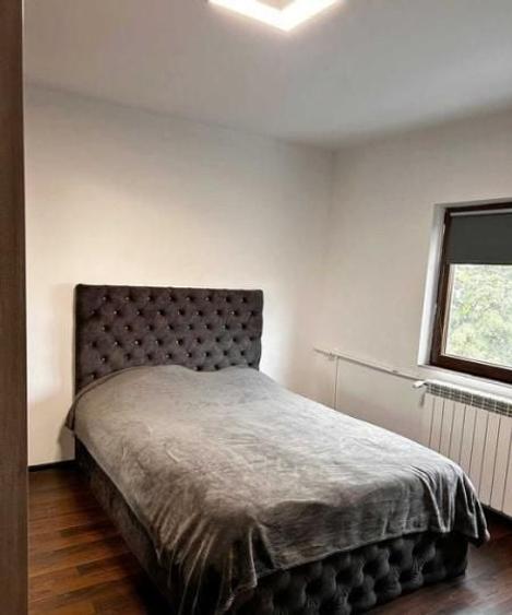 Apartament cu 2 camere decomandat, mobilat în Sebastian