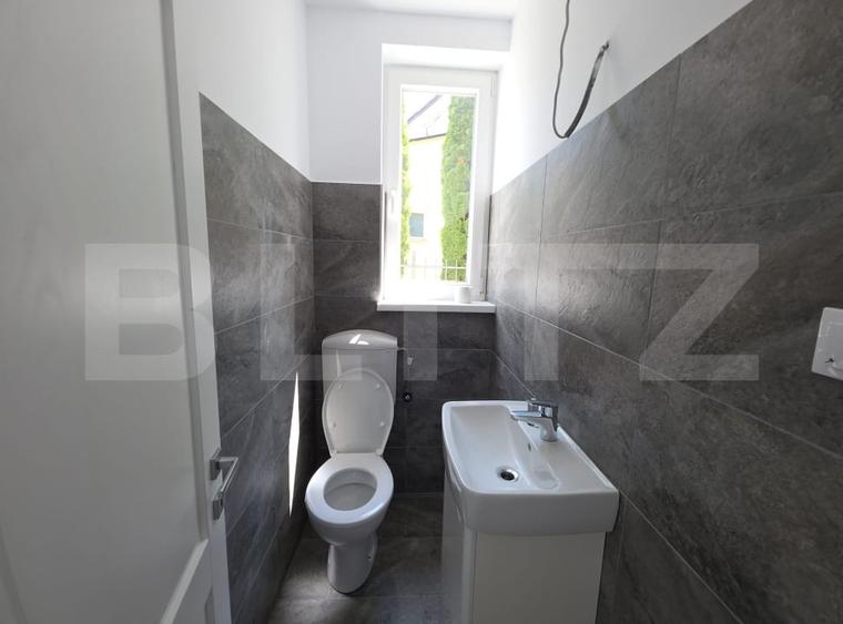 Duplex cu 5 camere cu Canalizare în Corunca