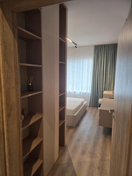Apartament cu 2 camere decomandat în Metalurgiei
