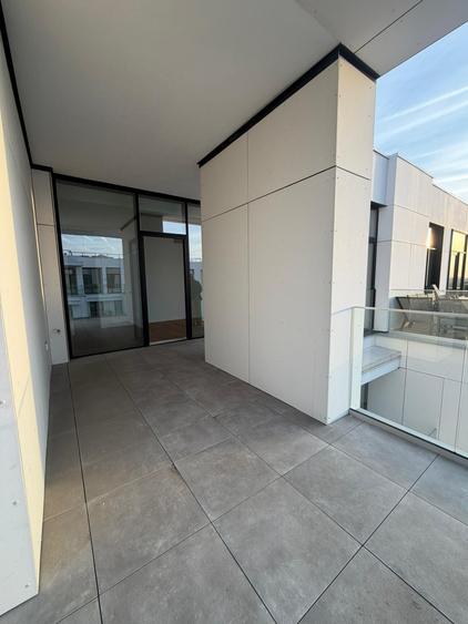 Apartament cu 4 camere semidecomandat în Cotroceni