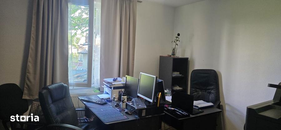 Casă cu 4 camere cu Teren 429 Mp în Calea București