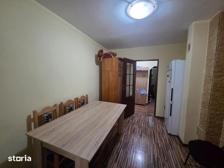 Apartament cu 3 camere decomandat în Mircea cel Bătrân