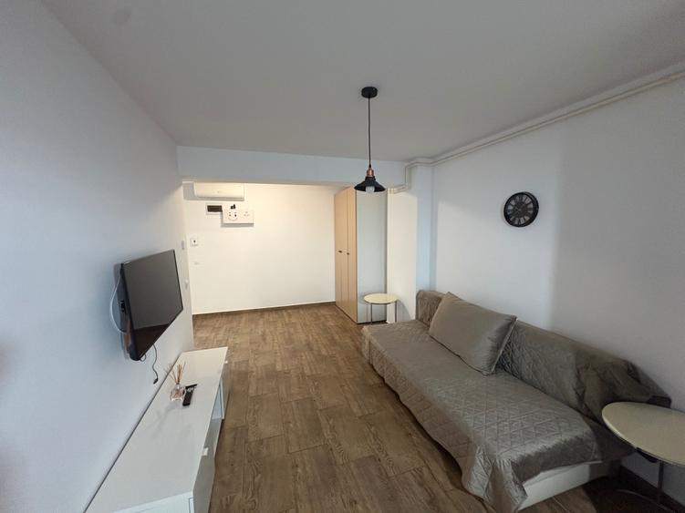 Apartament cu 2 camere decomandat în Exterior Vest