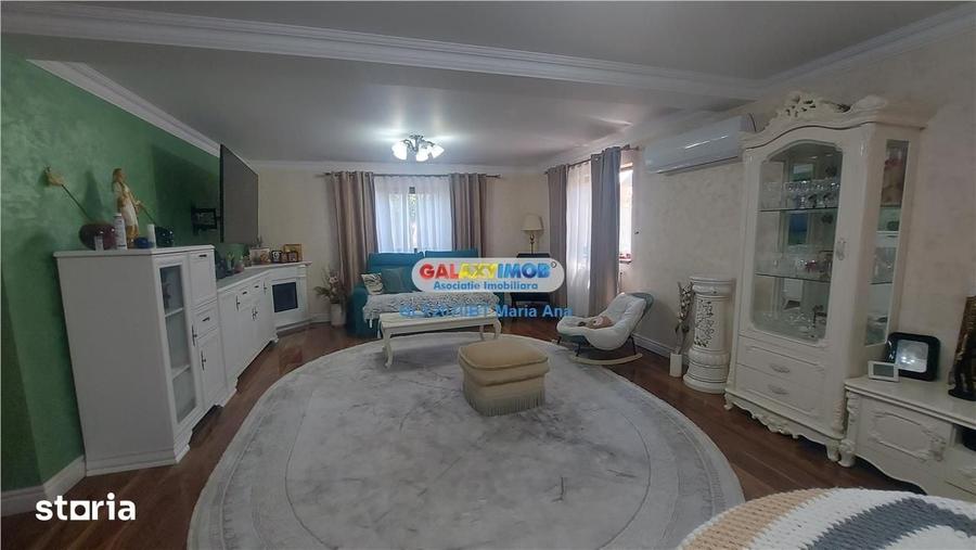 Casă cu 4 camere cu Teren 2000 Mp în Central