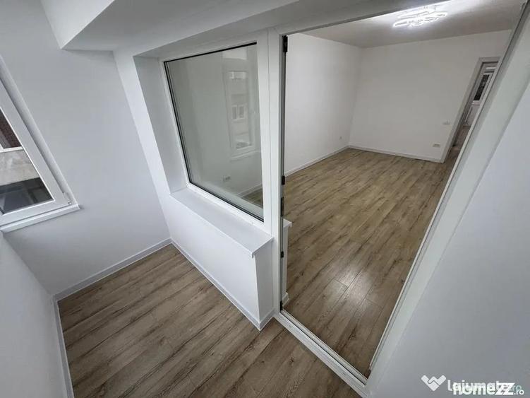 Apartament cu 2 camere decomandat în Trocadero