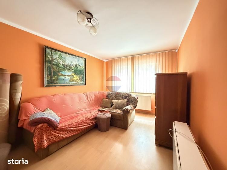Apartament cu 2 camere decomandat în Vitrometan