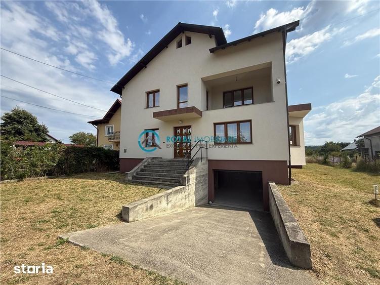 Casă cu 5 camere cu Teren 3700 Mp în Boldești