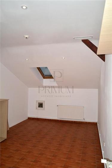 Spațiu comercial, de 120 mp, în Badea Cârțan