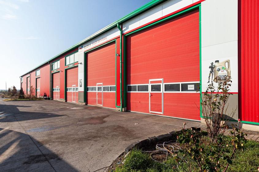 Spațiu industrial, de 367 mp, în Horia
