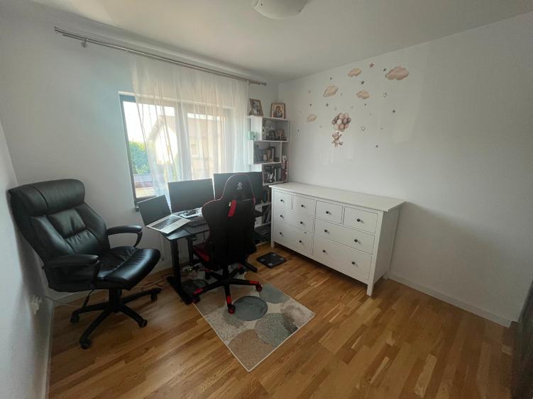 Apartament cu 3 camere decomandat în Valea Lupului