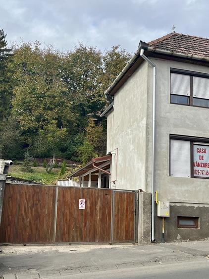 Casă cu 4 camere în Iernuțeni