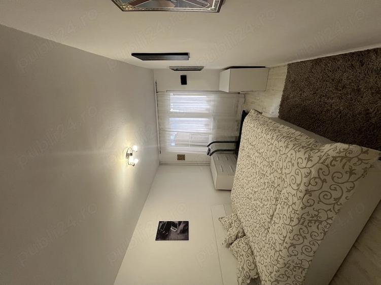 Apartament cu 3 camere semidecomandat în Central