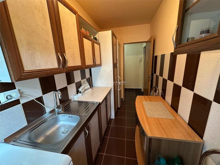 Apartament cu 2 camere semidecomandat în Luncă