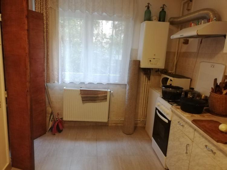 Apartament cu 2 camere decomandat în Drumul Carului