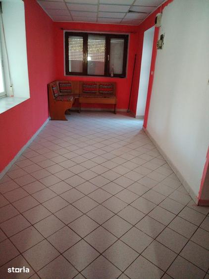 Casă cu 3 camere cu Teren 1440 Mp în Șepreuș