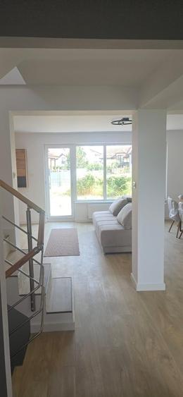 Duplex cu 5 camere cu Canalizare în Băneasa