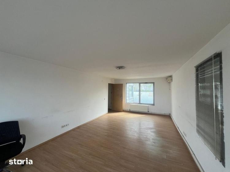Spațiu comercial, de 564 mp, în Cârcea
