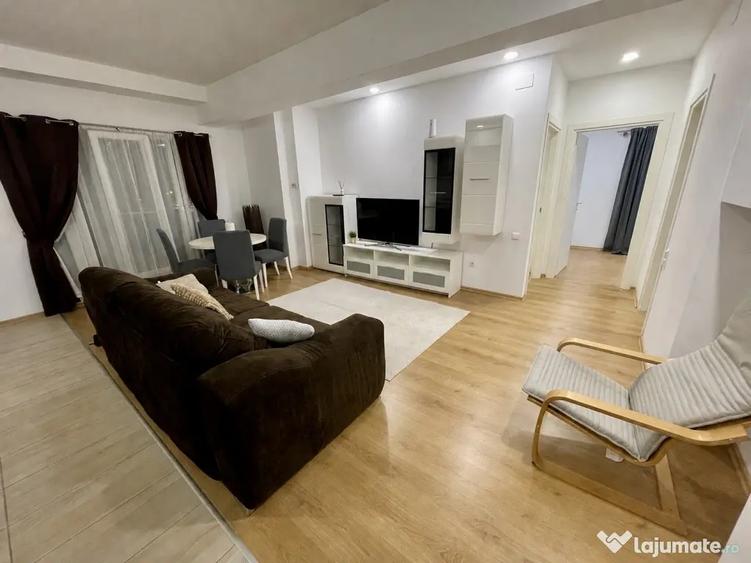 Apartament cu 3 camere semidecomandat, mobilat în Ștefăneștii de Jos
