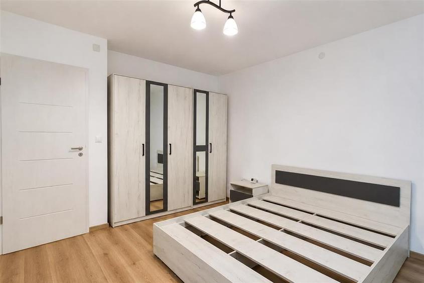 Apartament 3 camere cu balcon zona Strand - 3
