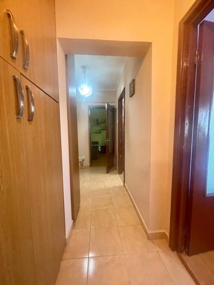 Apartament cu 2 camere decomandat, mobilat în Mazepa 1