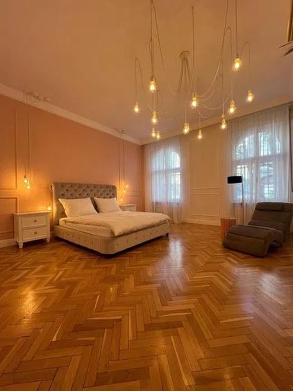Apartament cu 5 camere decomandat în Ultracentral