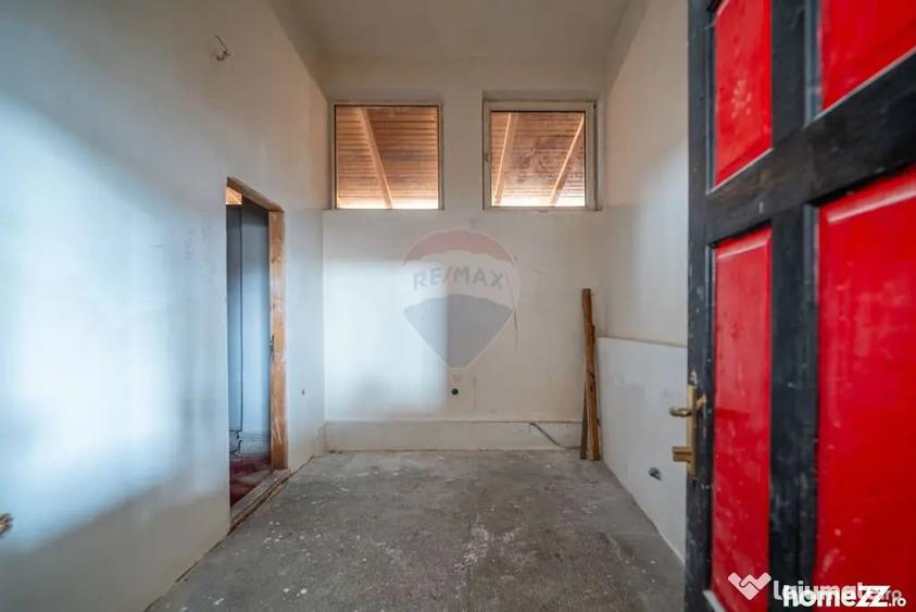 Spațiu comercial, de 210 mp, în Silva
