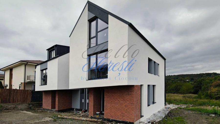 Duplex cu 5 camere cu Canalizare în Făget