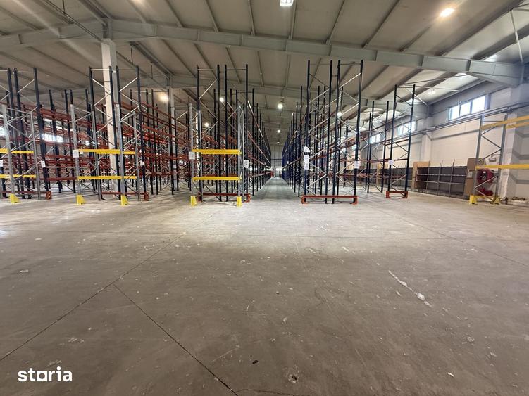 Spațiu comercial, de 5,000 mp, în Central