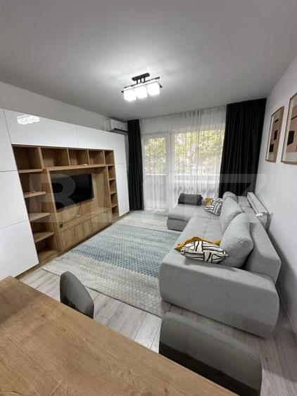 Apartament cu 3 camere decomandat, mobilat în Sud