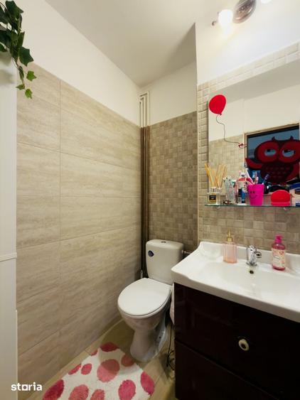 Apartament cu 3 camere decomandat în Est